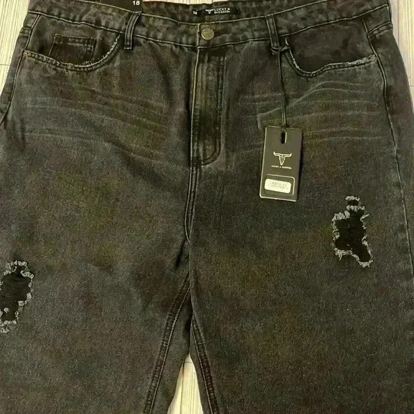 {NWT} Lucky & Blessed Jeans - Picture 2 of 3